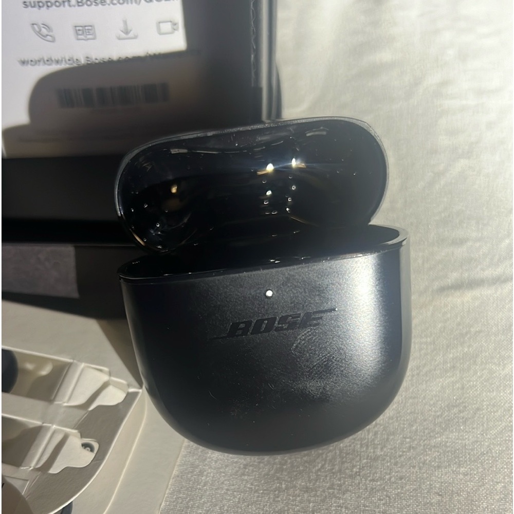 Bose Quietcomfort earbuds ||